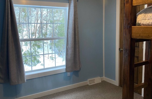 Bethel House | King Size Master With Attached Bath,Pool Table, Open Kitchen,2 Full Baths