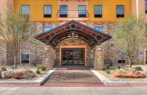 Lubbock Condo | King Suite. Free Breakfast Buffet. Business Center. Near Texas Tech University.