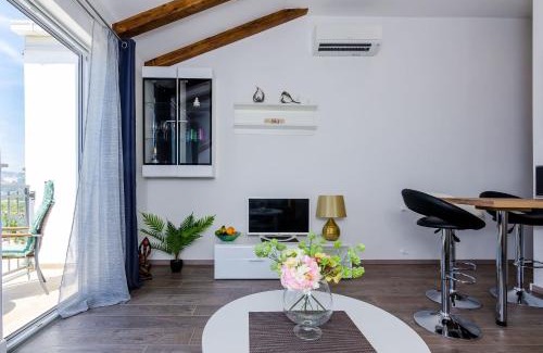 Plat Apartment | King Suite