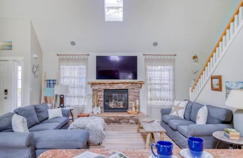 Four Sisters House | King Tide Pacific City - Meredith Lodging