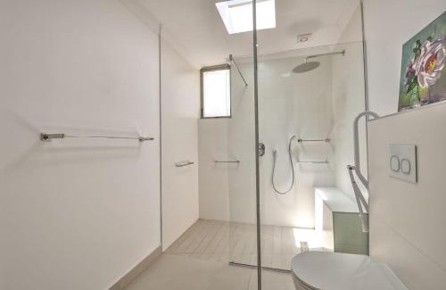 George Villa | Kingswood Golf Estate