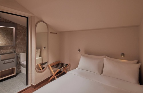 Chinatown Hotel | KINN Studios