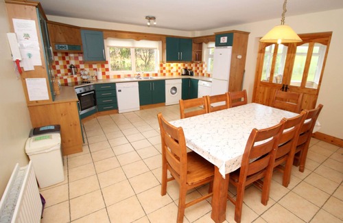 Rathmullan House | Kinnegar beach cottage has private access to sandy beach from rear of cottage