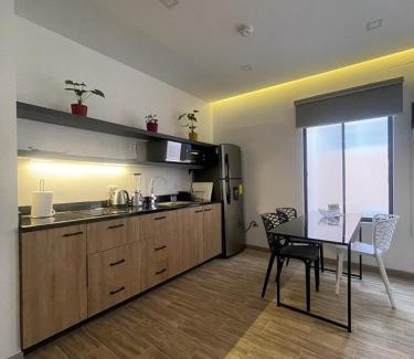 Simon Bolivar Apartment | Kiran Lodging Guayaquil