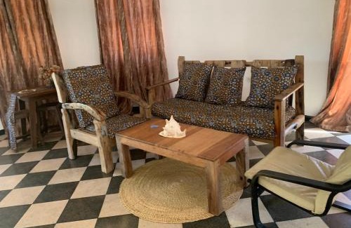 Makunduchi House | Kisharif holiday home