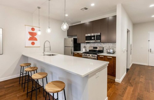 Central Business District Apartment | Kislak 505 Luxurious 1BR Retreat Above the City