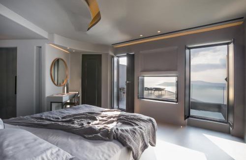 Imerovigli Hotel | Kivotos Santorini - Preferred Hotels & Resorts