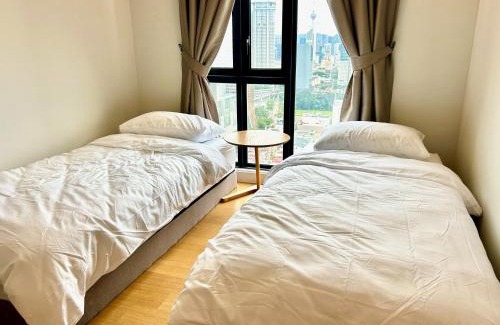 Brickfields Apartment | KL Central 33rd Floor KLCC view