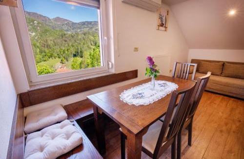 Cerkno Apartment | Kmetija Na Čendavš