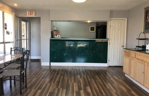 Hurricane Mills Hotel | Knights Inn Hurricane Mills