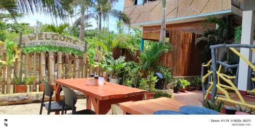 San Juan Apartment | Kobe's Beachfront Haven