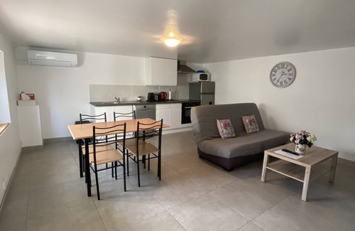 Rieux-de-Pelleport Apartment | Koh Samet Siam Mahanakhon Appart & Spa