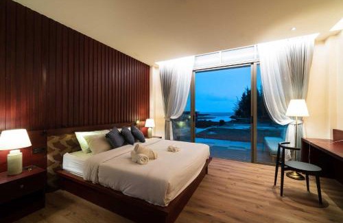 Bang Saphan Hotel | Koh Talu On Shore Hotel & Resort