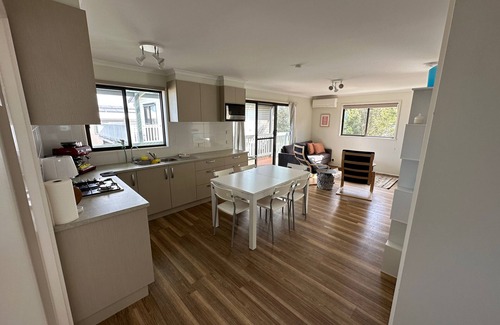 Smiths Beach House | Kokomo - Family and dog friendly with great views in Smiths Beach