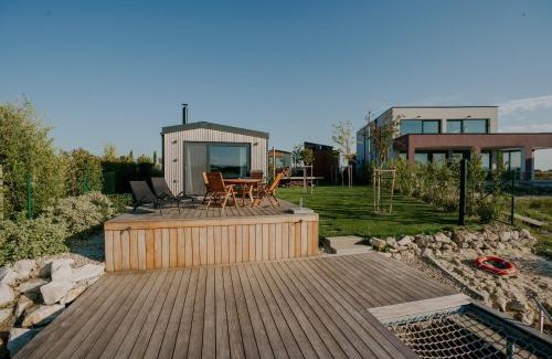 Boldog House | Kolokemp pri súkromnom jazere Boldog