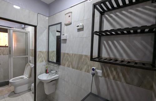 Central Kampala Apartment | Kololo heights with Pool, AC, Gym, rooftop, near Acacia Mall
