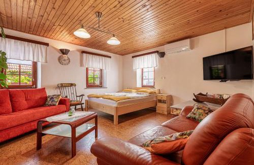 Crnomelj Apartment | Kolpa Zupančič Vineyard Apartments