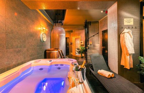 Gyula Hotel | Komló Hotel Gyula