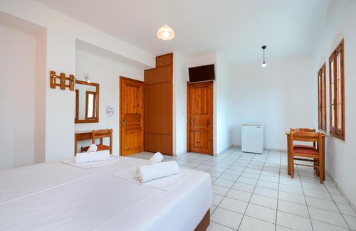 Panagia House | Komninos Rooms