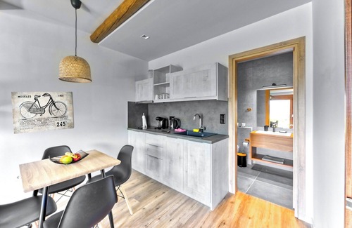 Delfoi Hotel | KOMODY