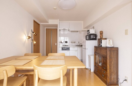 Ikebukuro Apartment | Komorebi - 8th floor relaxed Tokyo apartment