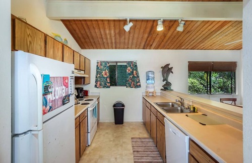 Opihihale Apartment | Kona Paradise - Stunning Ocean Views from Lanai - Captain Cook, Hawaii