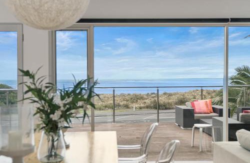 Victor Harbor House | Kondili 47 Esplanade Victor Harbor - Linen Included
