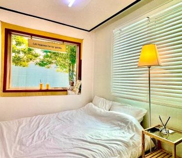 Hwayang-dong Bed & Breakfast | Konkuk-SeongSu Goznuk Stay
