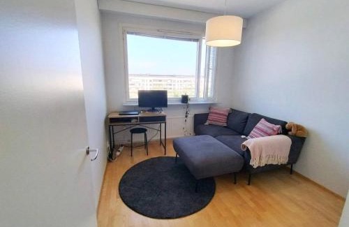 Itainen District Apartment | #KONTULA Spacious top-floor apt with free parking