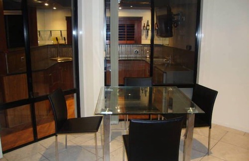 Robina House | Kooroora House -Spa Bath-Pool- Billard Table