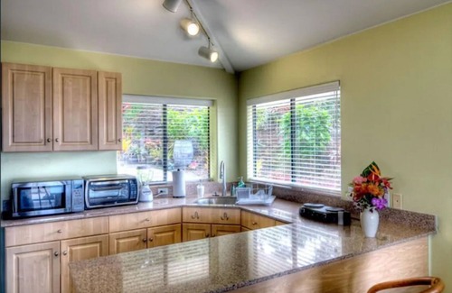 Holualoa Cottage | Kope Cottage -1 BR -1B-Endless Views