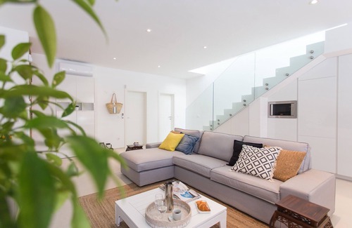 Kastela Villa | Koras Villa - Modern designed villa with heated pool - few steps from the beach
