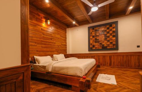 Solan House | Koro Treehouse Resort Luxury Wooden Cottages and Villas with Private Pool