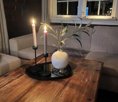 Fidjeland House | Koselig hytte med sjel på fjellet :)