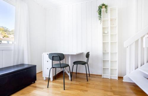 Fevik Apartment | Koselig leilighet strandnær opplevelse!