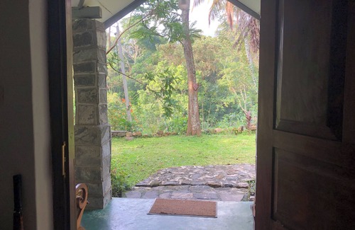 Bandarawela Cottage | Koshi's Country Cottage Ella,ncozy pet-friendly cottage, close to Pekoe Trail.