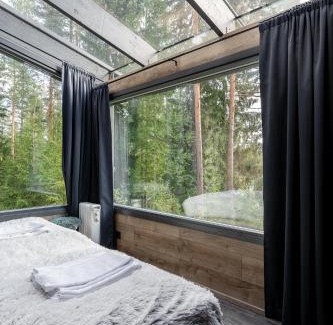 Laukaa House | Koskisviitti 3 - Private Lakeside Suite with Terrace