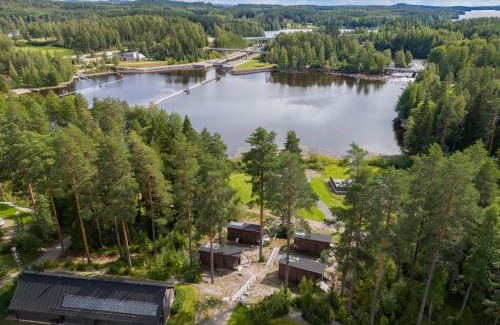 Laukaa House | Koskisviitti 3 - Private Lakeside Suite with Terrace