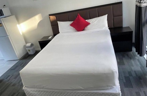 Papakura Hotel | Krishna Motel