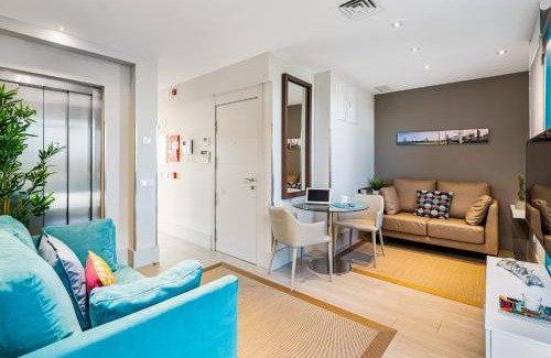 Barceloneta Apartment | Kronos on the beach Suite 4