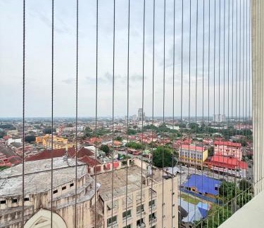 Gua House | KTC Suite Hotel with Private Cinema and PS5