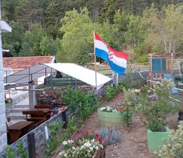 Tugare House | Kuća za odmor Mirakul