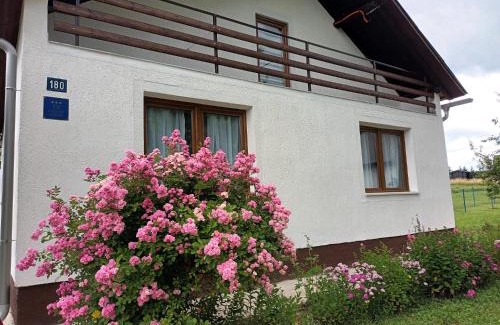 Otocac House | Kuća za odmor Miriam