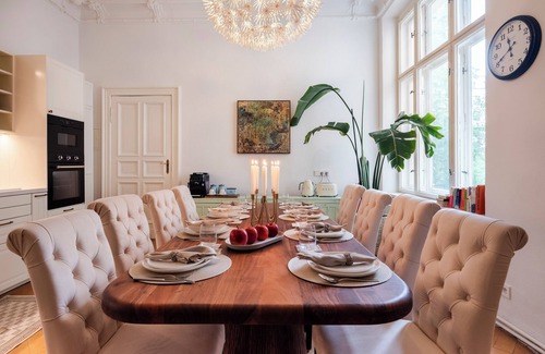 West Berlin Centre Apartment | Ku’DAMM Savignyplatz Charming Old Home/5-9 ppl/Fam.Friendly/Wifi
