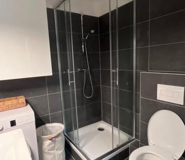 Vrsovice Apartment | Kubánské náměstí