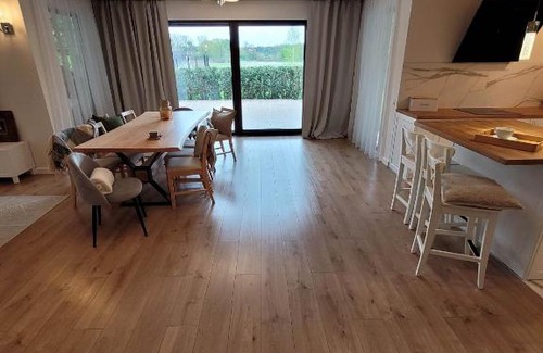 Karniewek Villa | Kubusiowe Siedlisko - Rezerwat przyrody Stawinoga