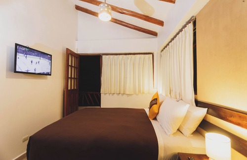 Urubamba Cabin | Kutimuy Lodge