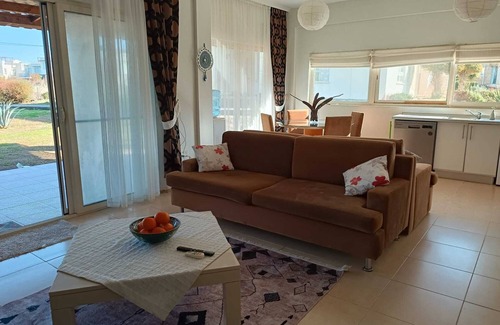 Karavas Apartment | Kyrenia - Esentepe Turtle Village Sea Villa with Garden