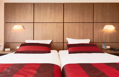 Secteur 3 Hotel | Kyriad Grenoble Centre