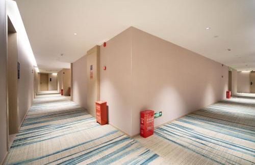 Xishan Hotel | Kyriad Hotel Kunming Xishan Wanda Plaza Railway Station